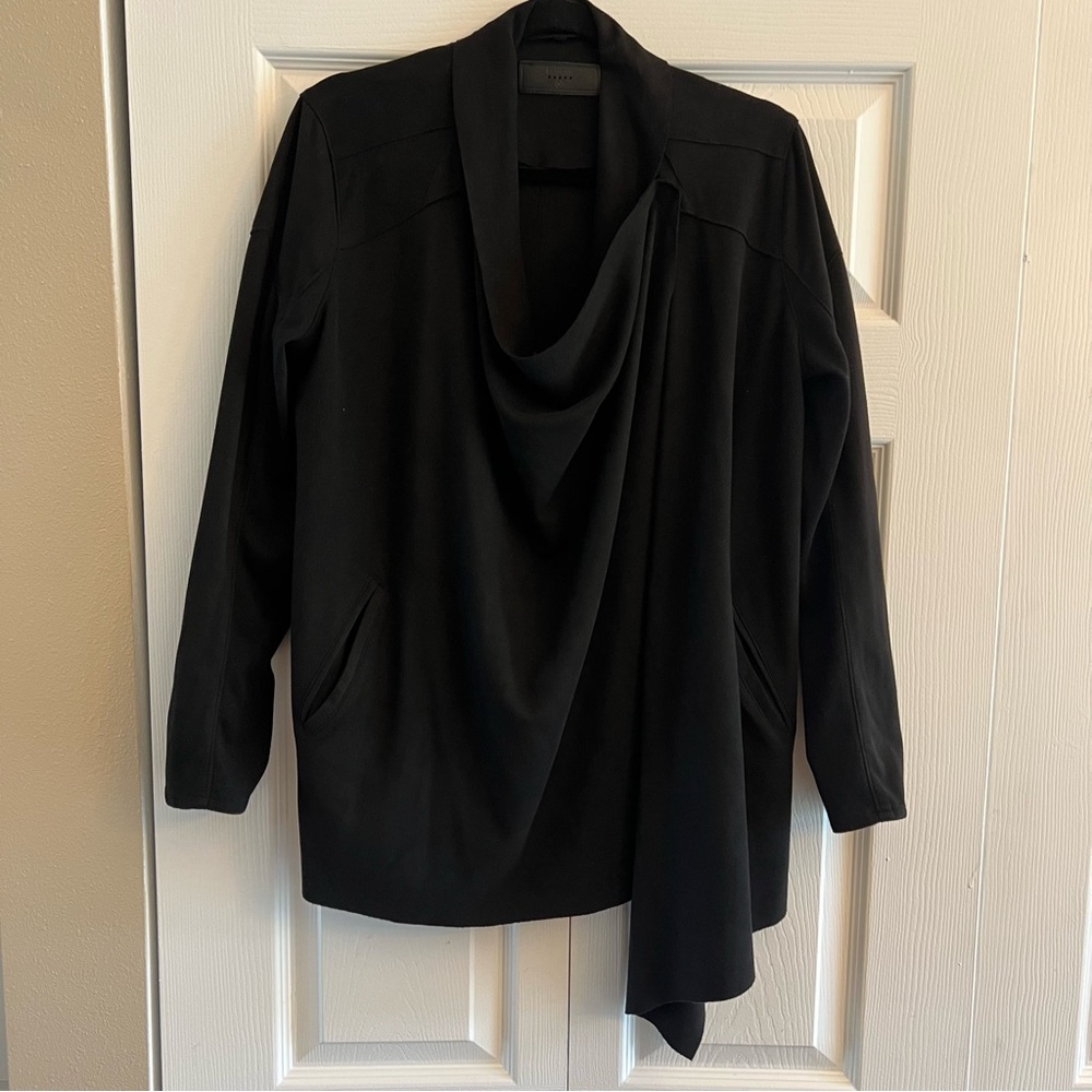 Women’s Blank NYC Black Moto Drape Sweater Size Medium